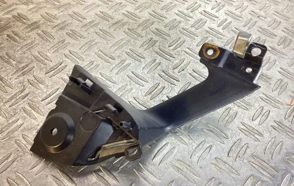 Nissan Qashqai Front door interior handle trim 809504EA0AX