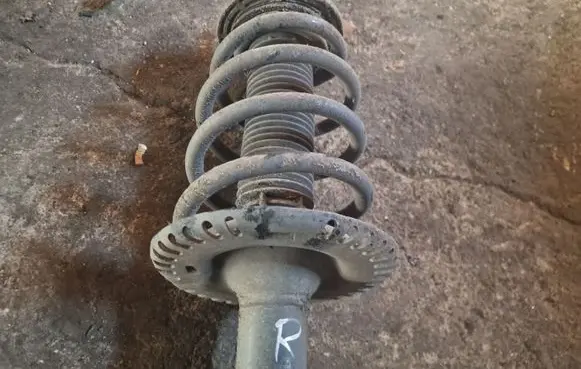 Volkswagen Multivan T5 Front shock absorber/damper 7E5413031H NV047A 06101