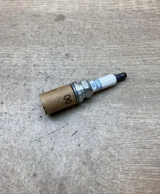 Opel Agila A Spark plug RC10MCC