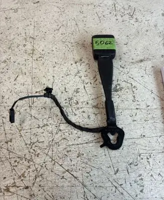 Volkswagen PASSAT B8 Front seatbelt buckle 3V0857755A