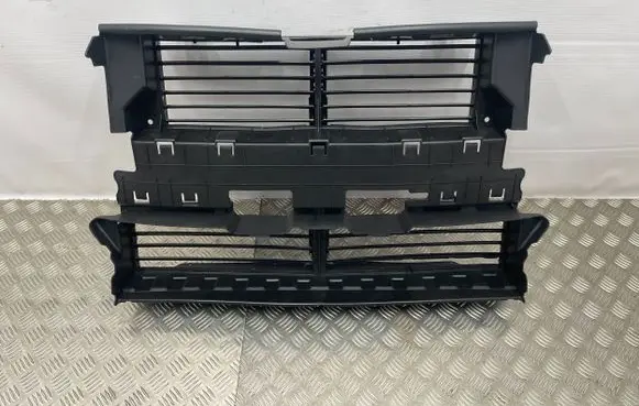 Ford Fusion II Intercooler air guide/duct channel DS738475EC DS738473EC