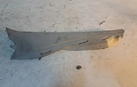 BMW 5 E60 E61 (C) pillar trim 7049902