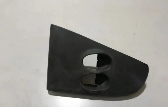 Lancia Delta Front door window switch trim a223