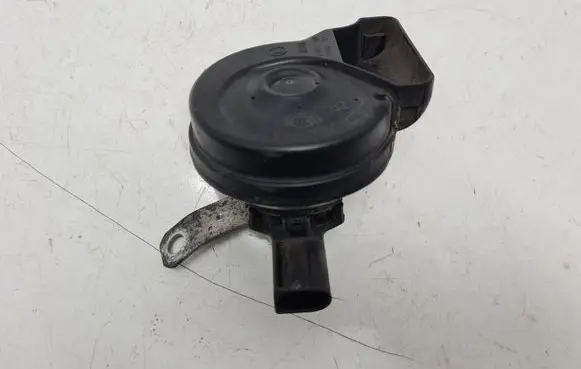 Skoda Fabia Mk3 (NJ) Horn signal E30055307 A046522
