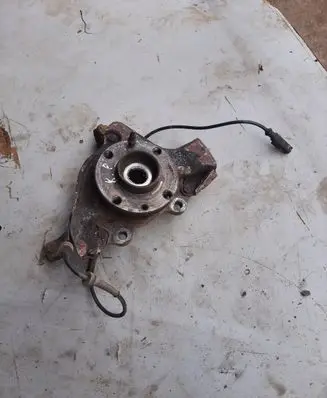 Fiat Bravo Front wheel hub spindle knuckle