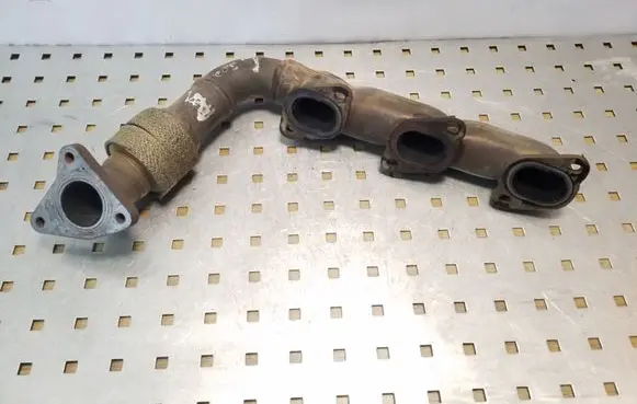 Jeep Grand Cherokee (WK) Exhaust manifold