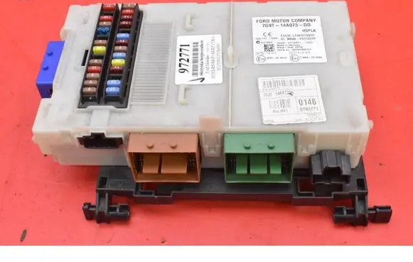 Ford Mondeo MK IV Fuse box set 7G9T-14A073-DD