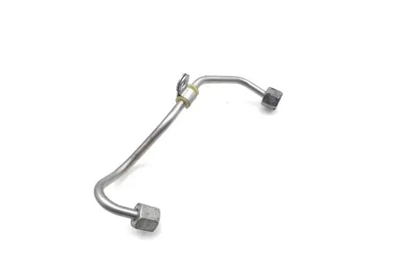 Suzuki SX4 S-Cross Fuel injector supply line/pipe 