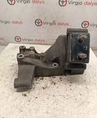 Iveco Daily 5th gen Engine mount bracket 504327324