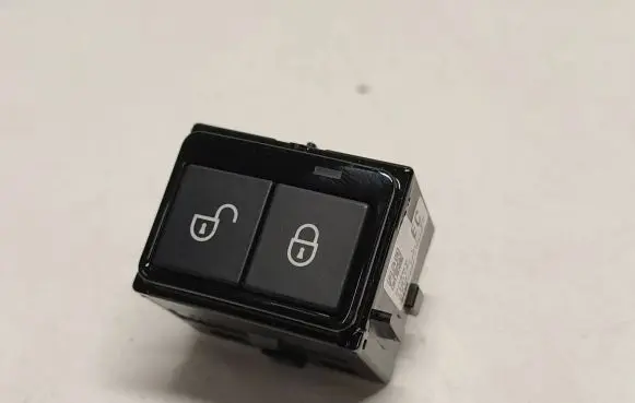 Jaguar F-Pace Central locking switch button GX7314017EC 1701181 24367334349