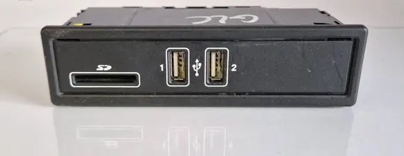 Mercedes-Benz GLC C253 USB socket connector A2058200226