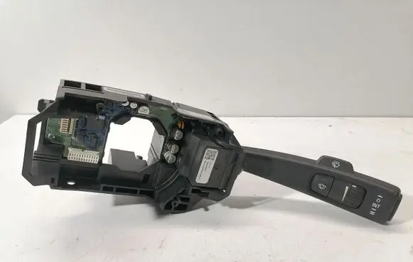 Volvo S80 Wiper control stalk 30669860