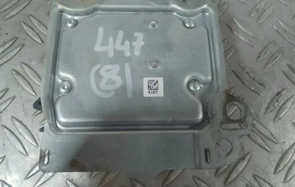 Mercedes-Benz Vito Viano W447 Airbag control unit/module A4479000900 A4479010200 0285011107