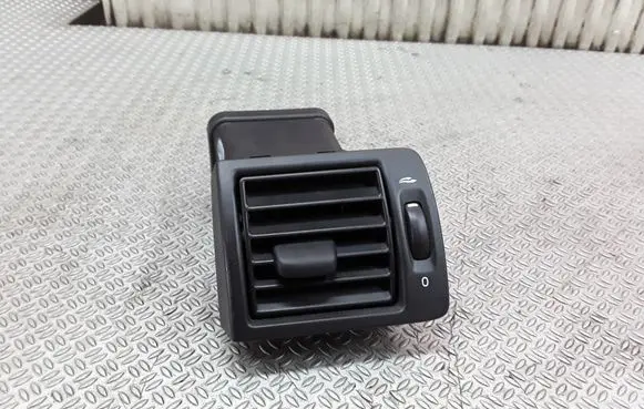 Volvo S40 Dashboard side air vent grill/cover trim