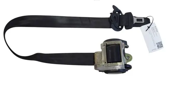 Volkswagen Golf V Front seatbelt 1K3857706