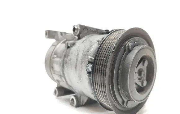KIA Sportage Air conditioning (A/C) compressor (pump) 97701D7600