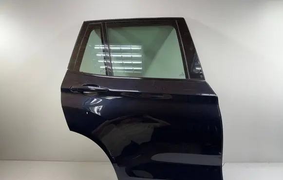 BMW X3 F25 Rear door
