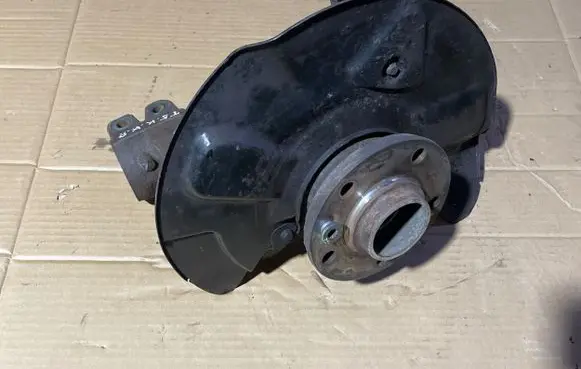 Volkswagen Transporter - Caravelle T5 Front wheel hub 7E0615311B 51412
