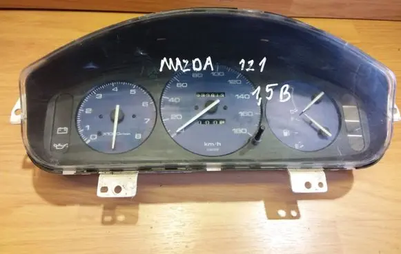 Mazda 121 Speedometer (instrument cluster) 769477630 769118890
