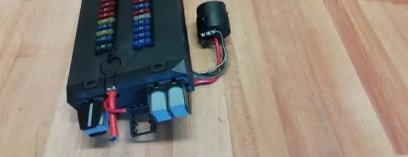 Mercedes-Benz Sprinter W901 W902 W903 W904 Fuse module A0005402350 0473500 18072000