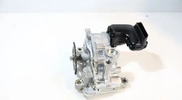 Mazda 3 III Oil pump 