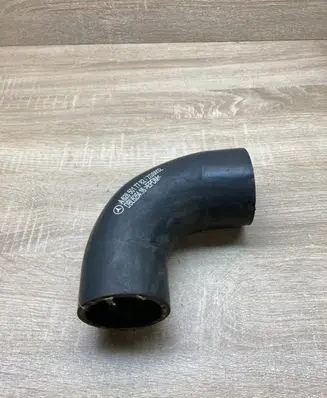 Mercedes-Benz B W246 W242 Engine coolant pipe/hose A6285017782