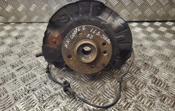 Mini One - Cooper R50 - 53 Front wheel hub