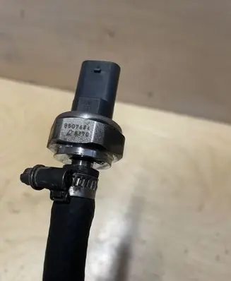 BMW X3 E83 Exhaust gas pressure sensor 8507634