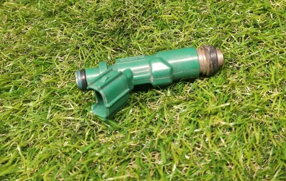 Toyota Prius (XW20) Fuel injector 2325021020