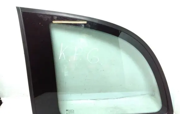 Opel Zafira A Rear side window