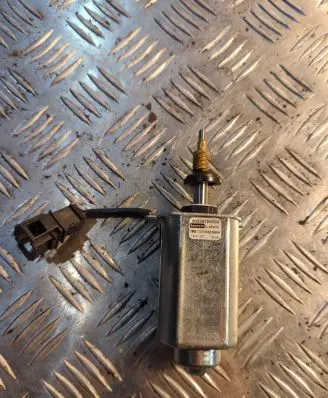 Audi A8 S8 D3 4E Seat adjustment motor 83226725000 6423868