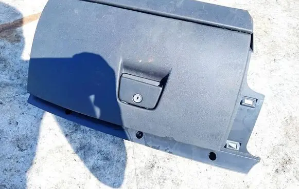 Volvo C30 Glove box 8626141 3865