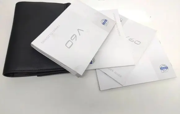 Volvo V60 User manual 