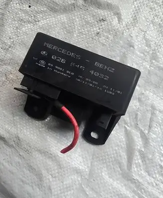 Mercedes-Benz ML W163 Glow plug pre-heat relay 0285454032 899081000