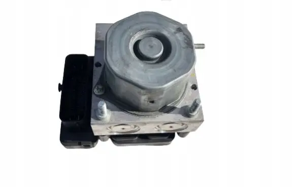 Mercedes-Benz A W176 Master brake cylinder 0265255976 A0004313700