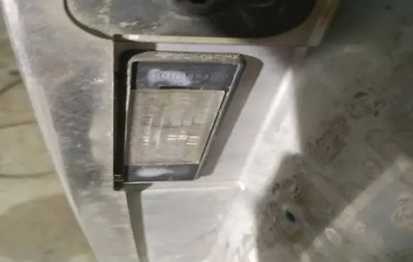 Peugeot 807 Number plate light