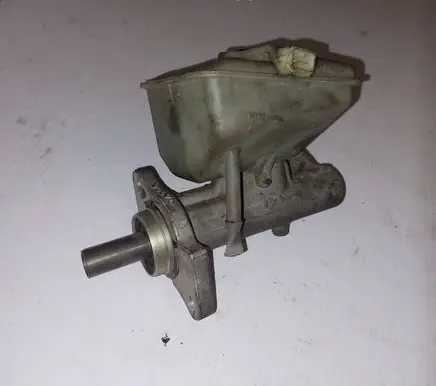 Volvo S80 Master brake cylinder 9157933