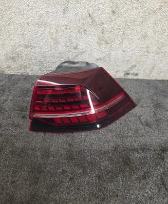 Volkswagen Golf VII Rear/tail lights 5G0945208G