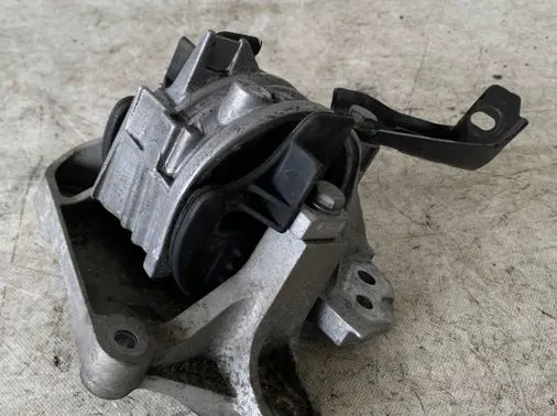 Citroen C5 Engine mount bracket 326B97