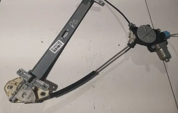 Honda FR-V Sliding door window regulator with motor