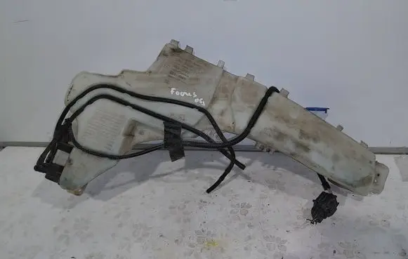 Ford Focus Windshield washer fluid reservoir/tank 4M5113K163