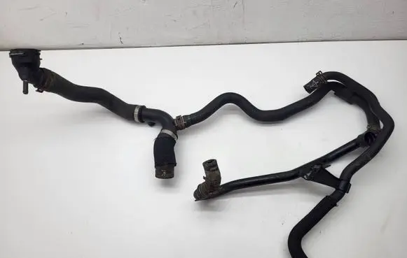 Volkswagen PASSAT B6 Engine coolant pipe/hose 3C0122291