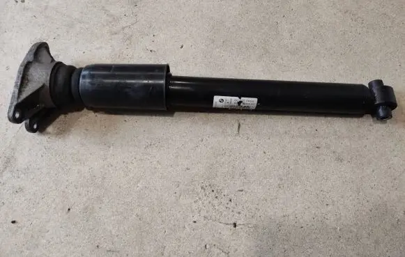 BMW 4 F32 F33 Rear shock absorber/damper 6850915