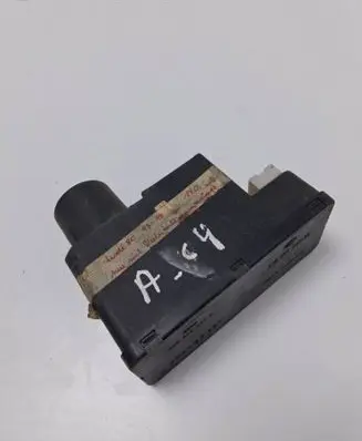Audi A6 S6 C4 4A Central locking vacuum pump 4A0862257D PAGF30