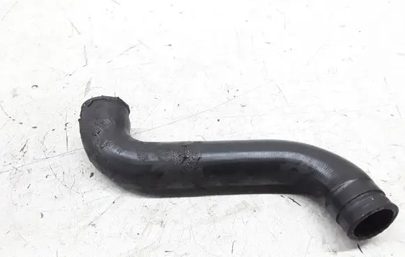 Volkswagen Polo III 6N 6N2 6NF Intercooler hose/pipe