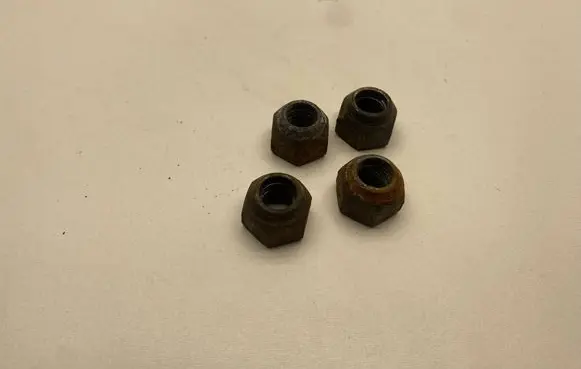 Nissan X-Trail T32 Nuts/bolts 