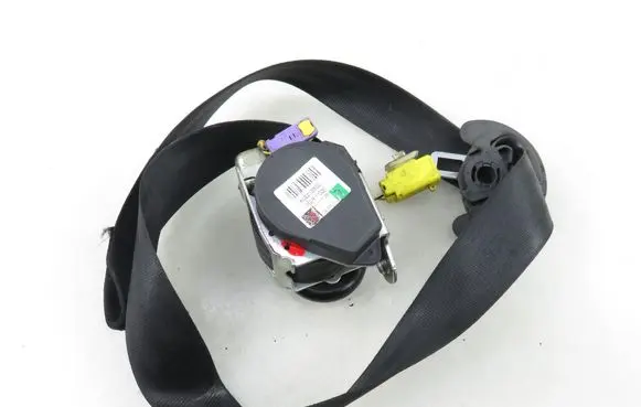 Volkswagen Golf V Front seatbelt 1K3857706