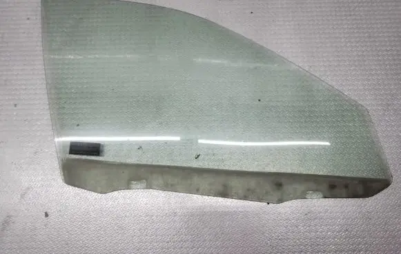 Seat Toledo II (1M) Front door window glass four-door