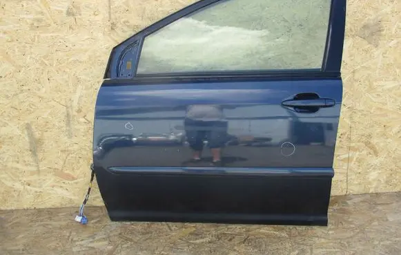 Lexus RX 330 - 350 - 400H Front door