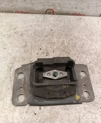 Ford Mondeo MK V Engine mount bracket 6g917m121bc